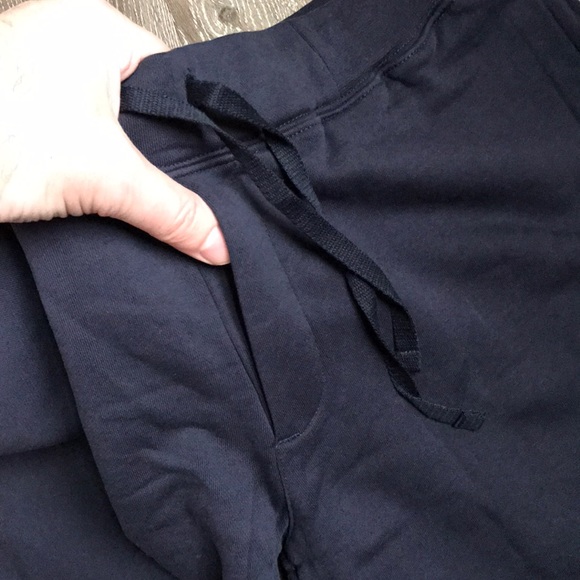 Etiquette - Picture 13 of 14